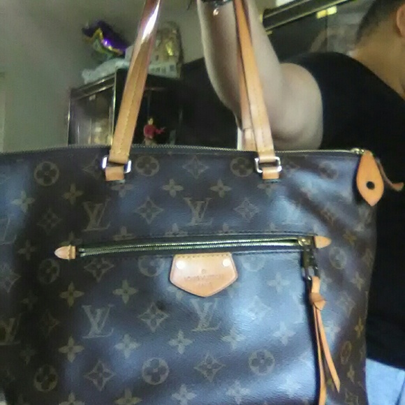Louis Vuitton Handbags - Authentic Louis Vuitton lenea tote Sold Sold Sold